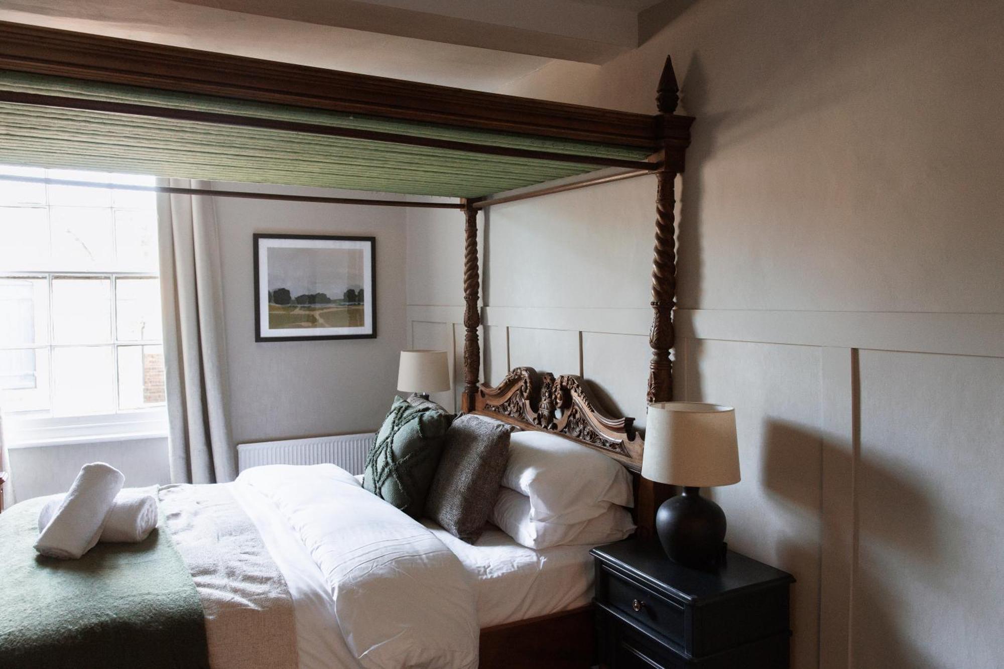 The Raven Hotel At Much Wenlock By Purestay 外观 照片
