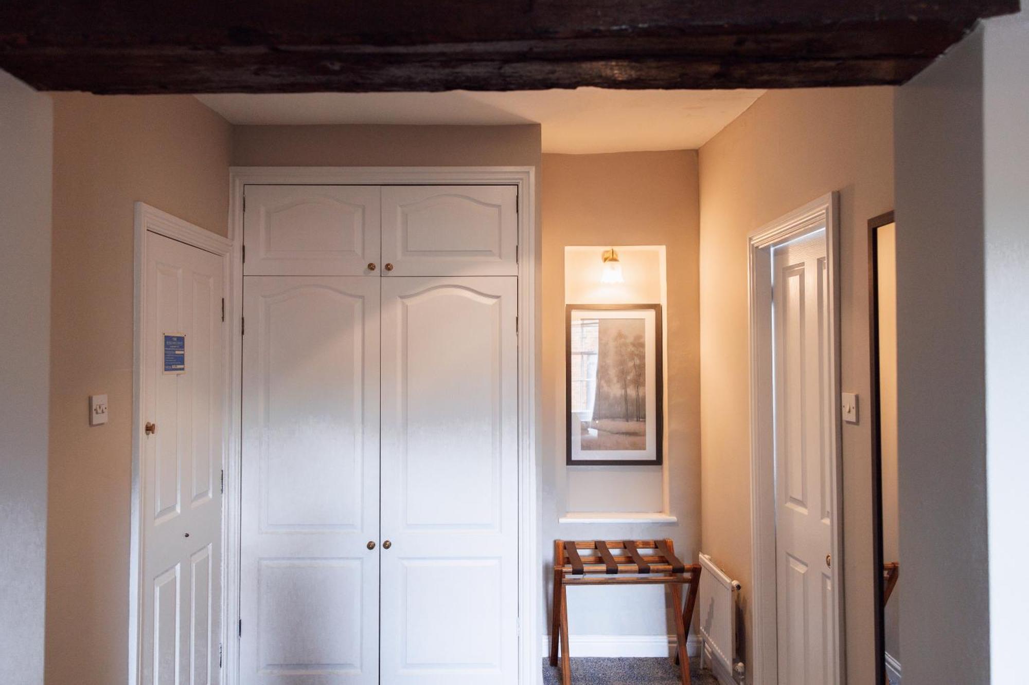 The Raven Hotel At Much Wenlock By Purestay 外观 照片